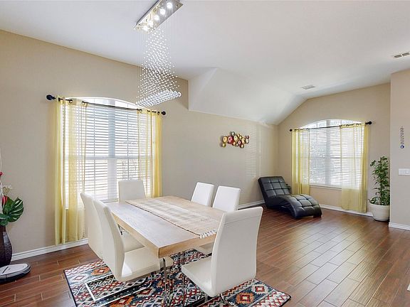 3rd image of 7471 Seawood Dr