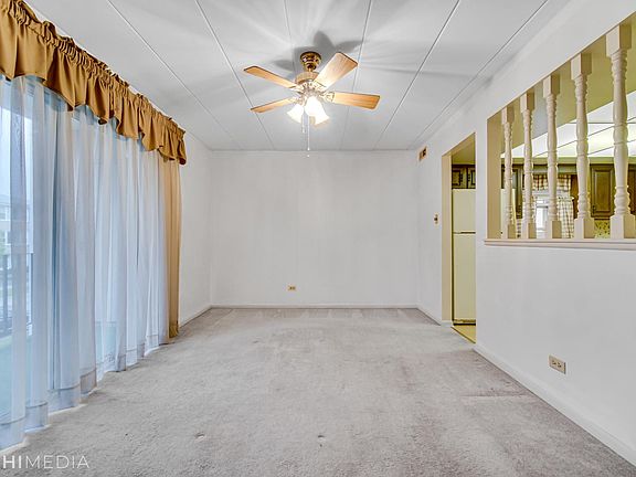 4th image of 10904 S Keating Ave APT 2A