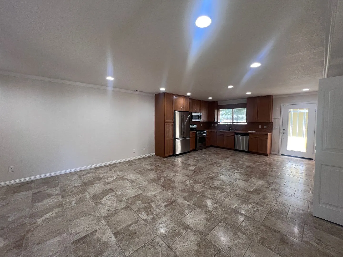 Riverview Dr 2/1.5 Townhome in Gardnerville — Photo 3