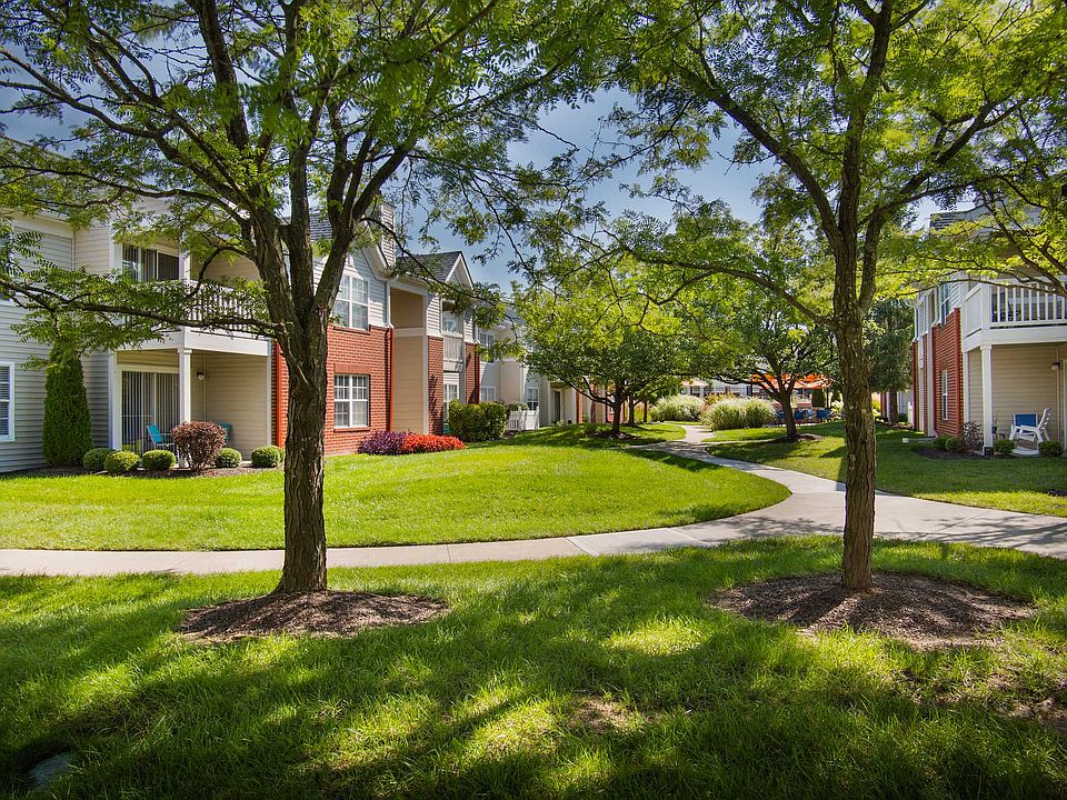 Expansive greenspace