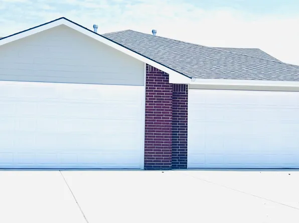 3742-3744 S Bluelake St, Wichita, KS 67215