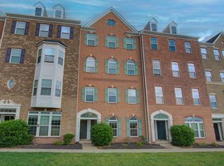 13764 Earhart Cir, Herndon, VA 20171