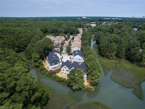 4th image of 594 Sea Oats Way