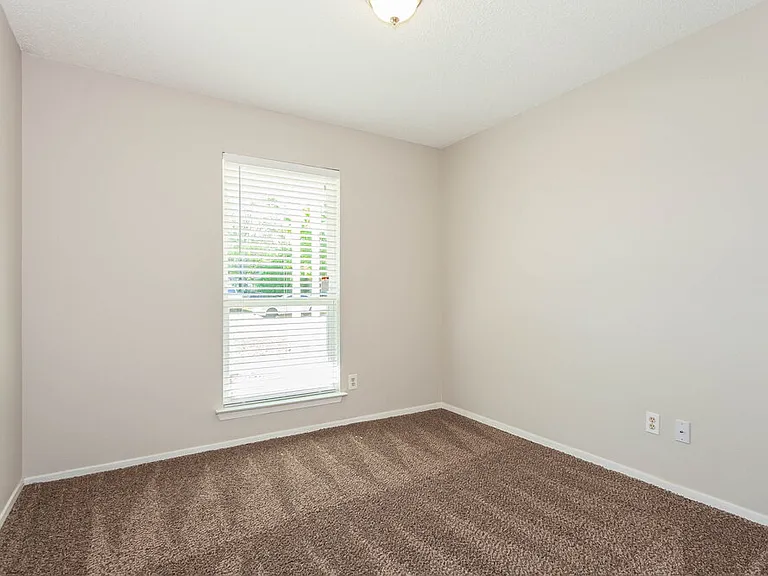 6053 Herschel Dr — Photo 8
