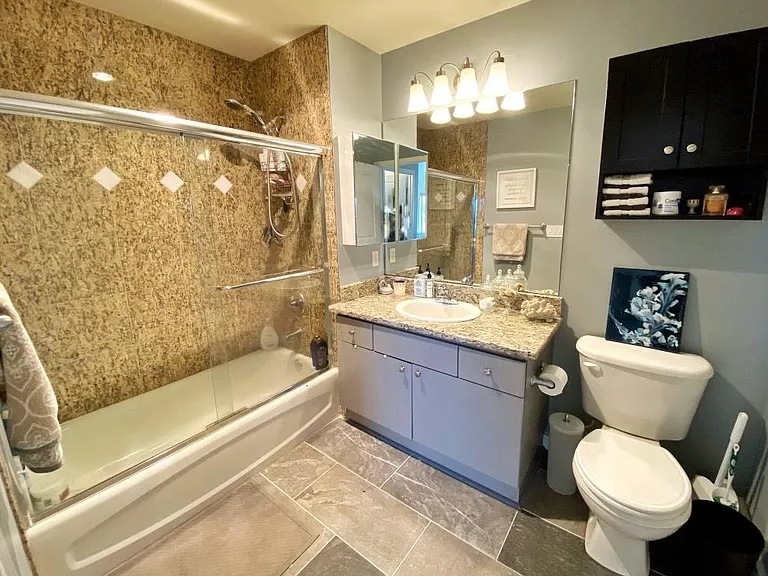 1125 E Olive St #502 — Photo 9