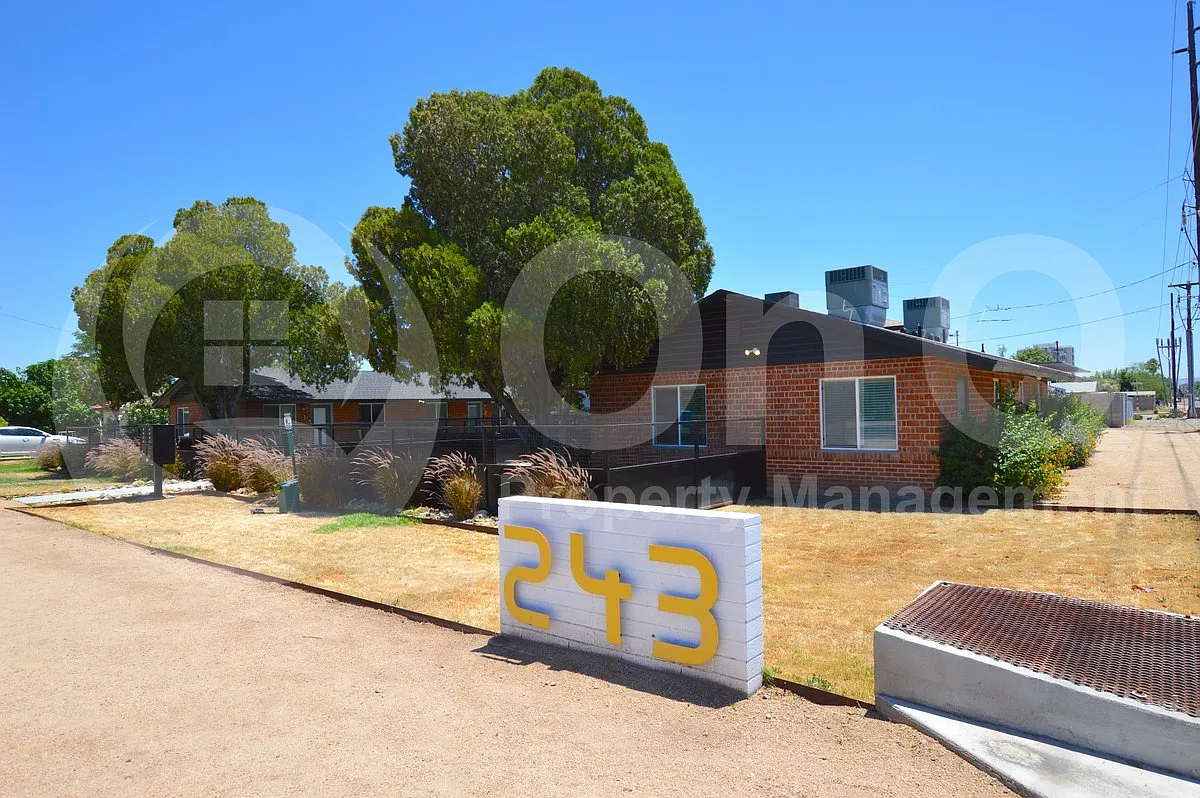 Building Photo - 243 W Turney Ave #6