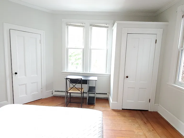 236 Brown St #1 — Photo 8