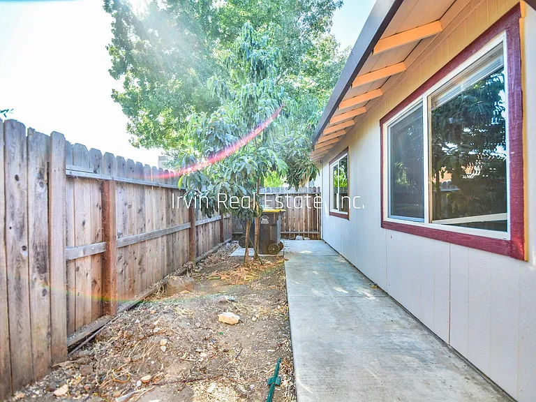 3818 Otto Dr — Photo 25