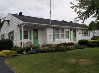 7 W Greenhouse Rd, Dillsburg, PA 17019