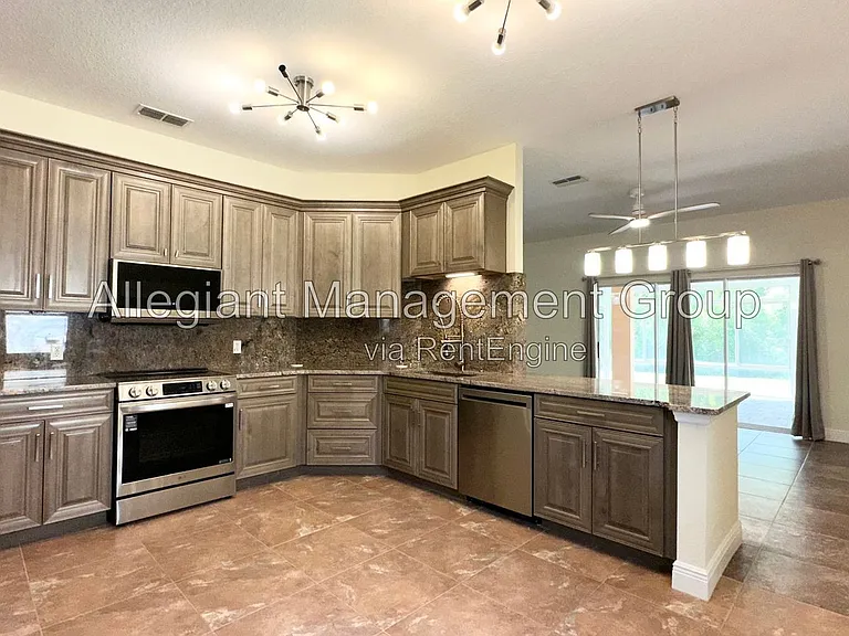 1287 Glendora Rd N — Photo 15