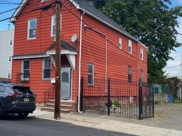 15 Grant Ave, Newark City, NJ 07112