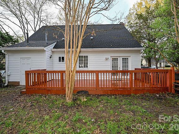 5th image of 8908 Golf Ridge Dr