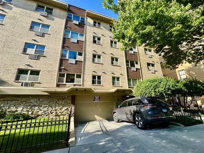 420 W Aldine Ave APT 406, Chicago, IL, 60657