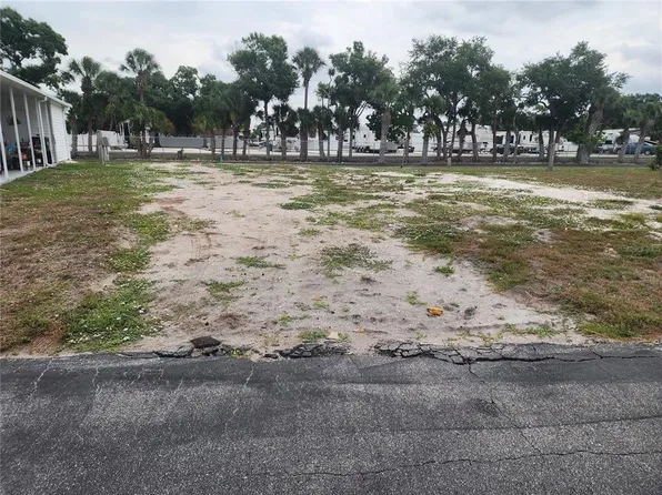 5515 Denmark Dr Lot 2A, Bradenton, FL 34207