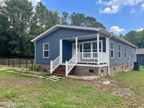 1296 Riverview Dr, Calabash, NC 28467