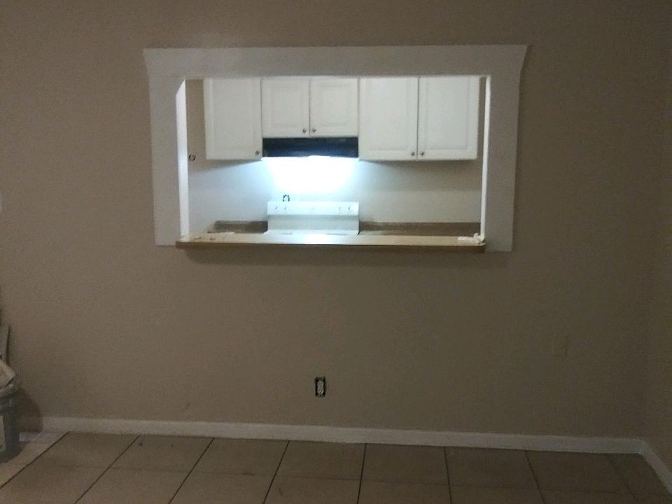 1st image of 2851 NW 14th St APT A