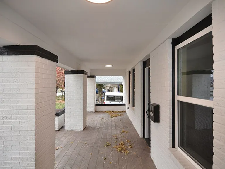 3225 S Adams St — Photo 5