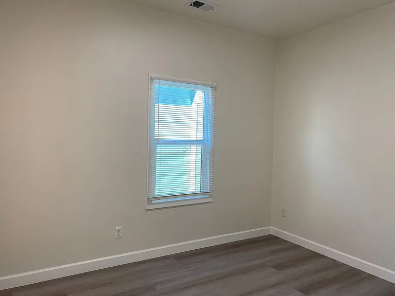 1711 Bridge Ave — Photo 17