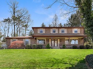 835 Woodbridge Rd, York, PA 17402