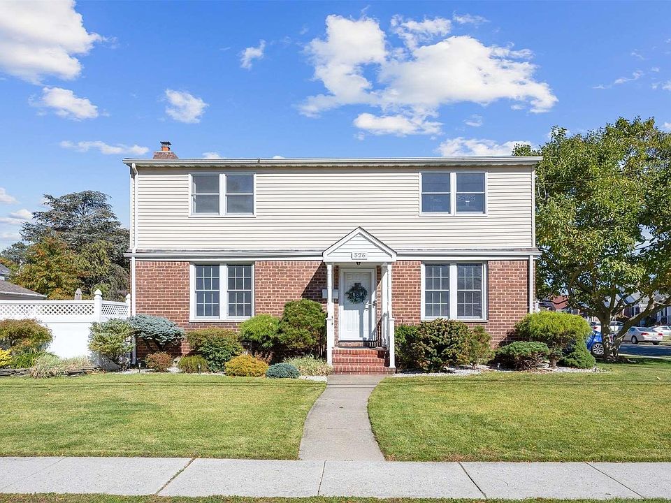 1st image of 526 Ardsley Boulevard