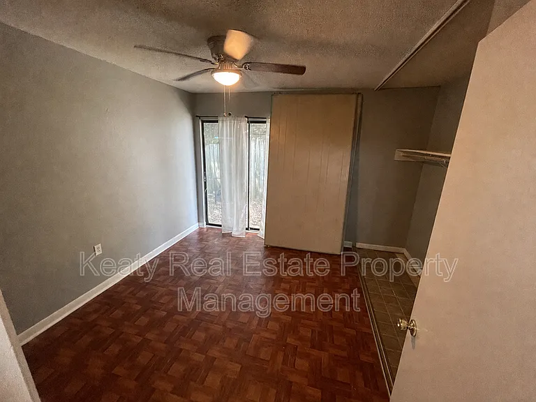 405 Fox Run Ave #2 — Photo 8