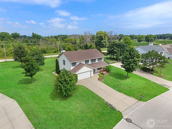 3rd image of 3030 E James Dr