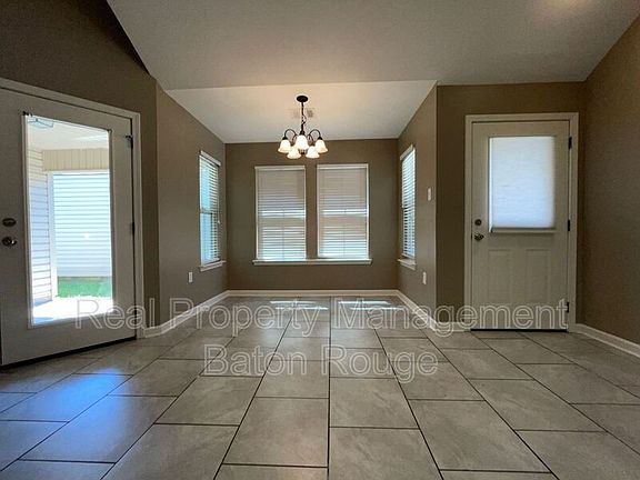 5th image of 947 Sedona Pines Dr