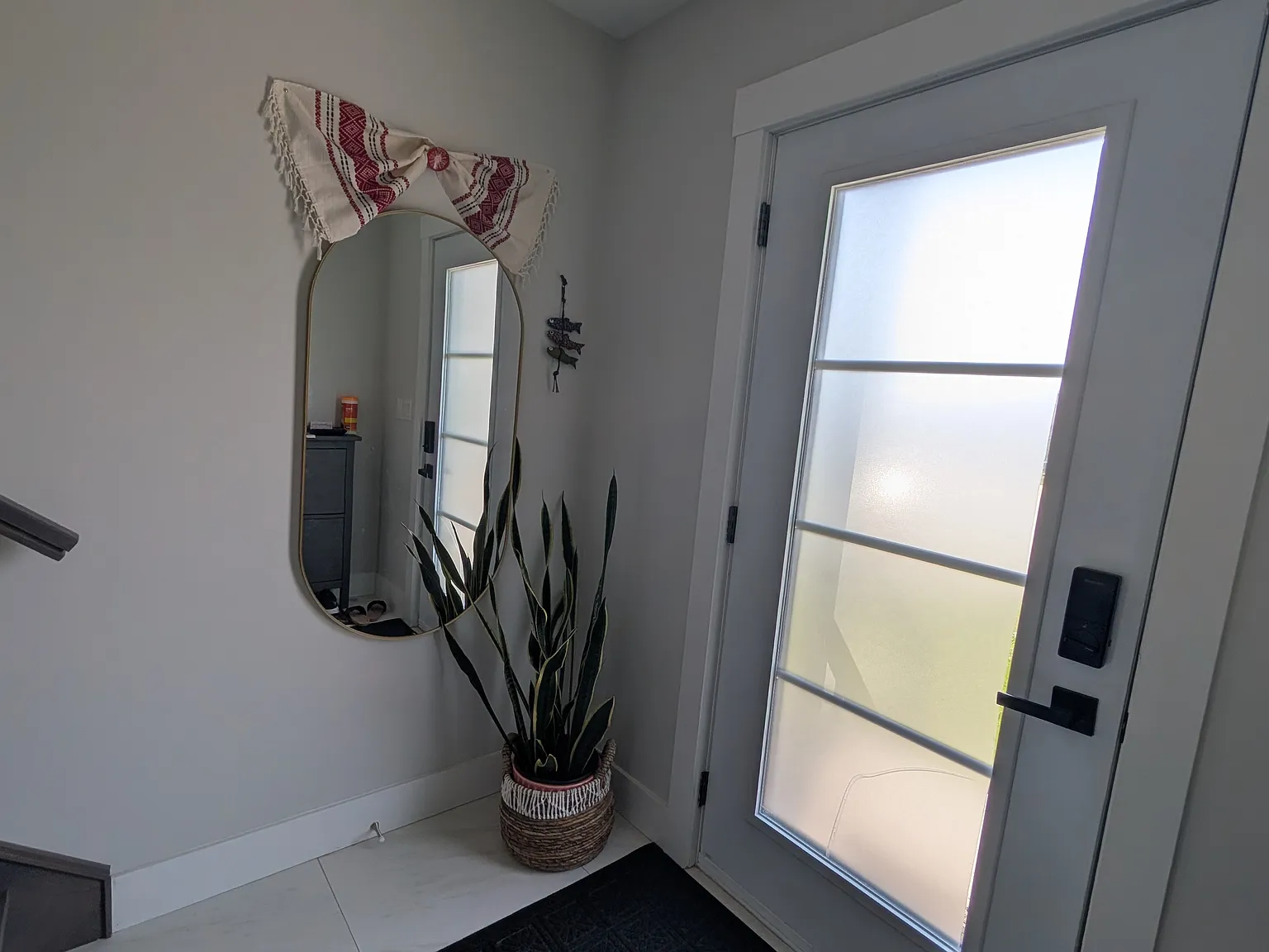 3 bed, 3.5 bath, 2000 sqft, $2,895 — Photo 2
