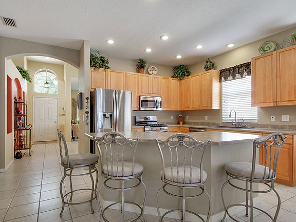 Wrap Around Breakfast Bar