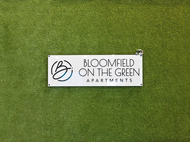 Bloomfield On The Green - West Bloomfield, MI — Photo 31