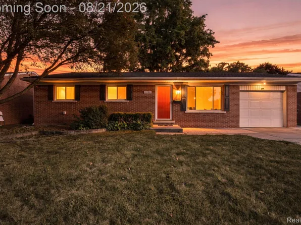 11198 Regal Dr, Sterling Heights, MI 48313