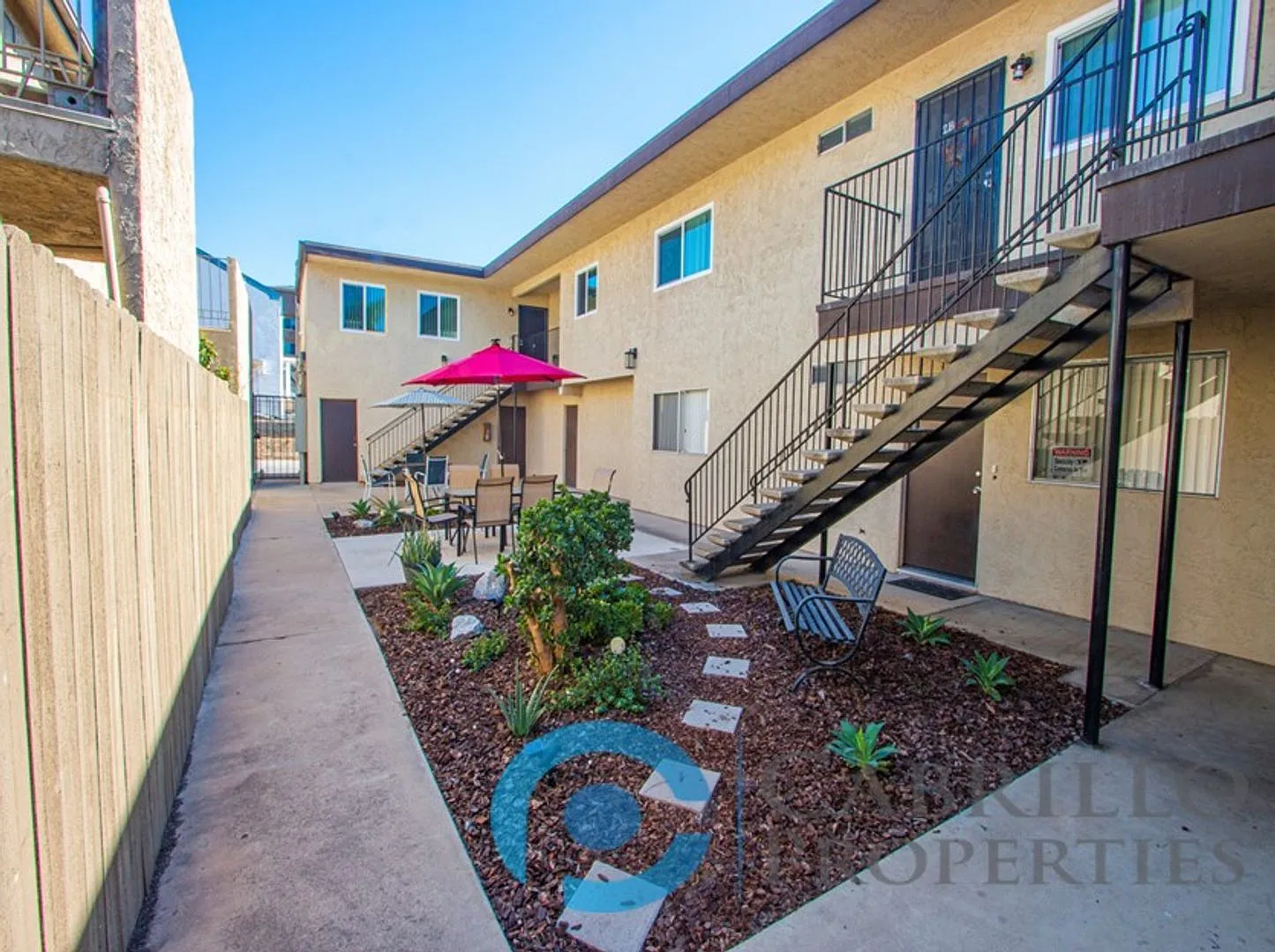 Studio, 1.0 bath, 200 sqft, $1,550 — Photo 2