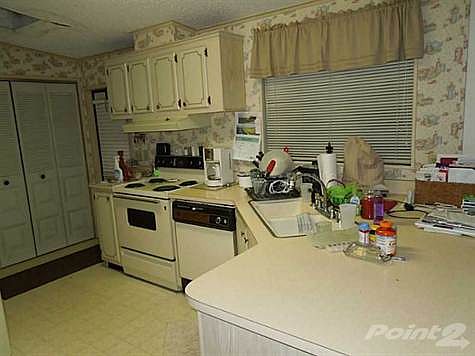 4th image of 359 Melbourn Dr