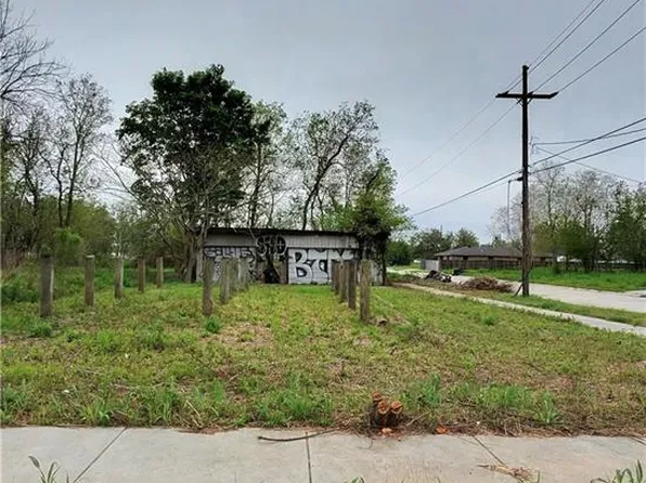 5000 Law St, New Orleans, LA 70117