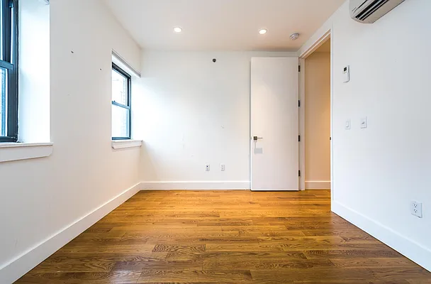 Rented by Nooklyn NYC LLC | media 175