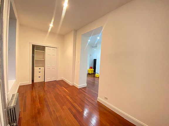 4th image of 2191 Broadway #1X