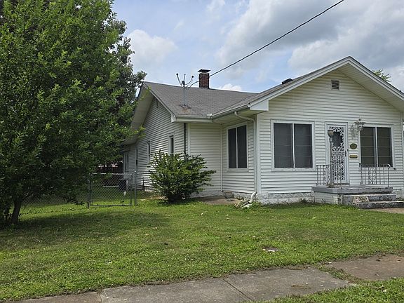 4th image of 602 S Vicksburg St