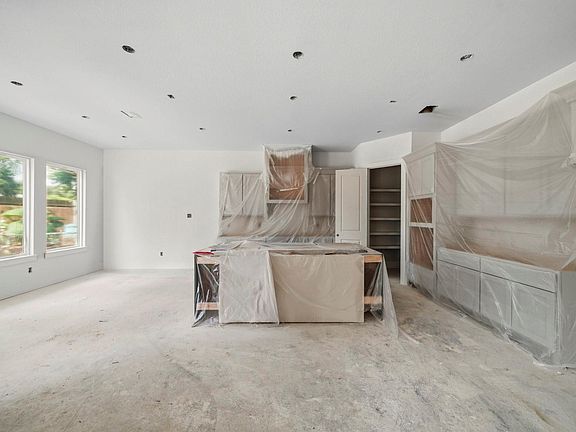 4th image of 5109 Lido Ln