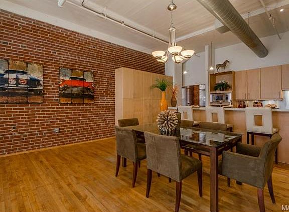 5th image of 1010 Saint Charles St APT 404