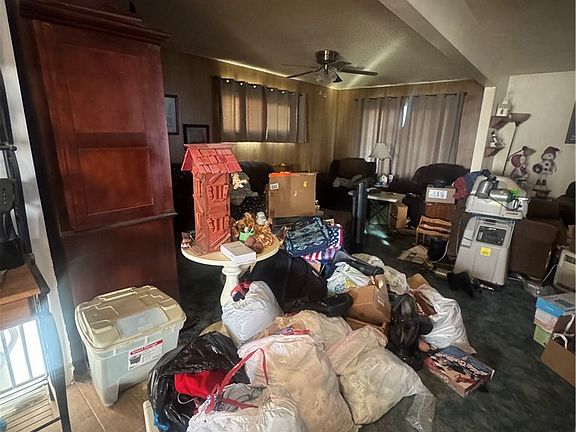 4th image of 11636 Madison St