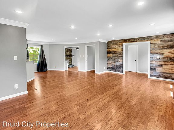 5th image of 1020 Wakefield Dr