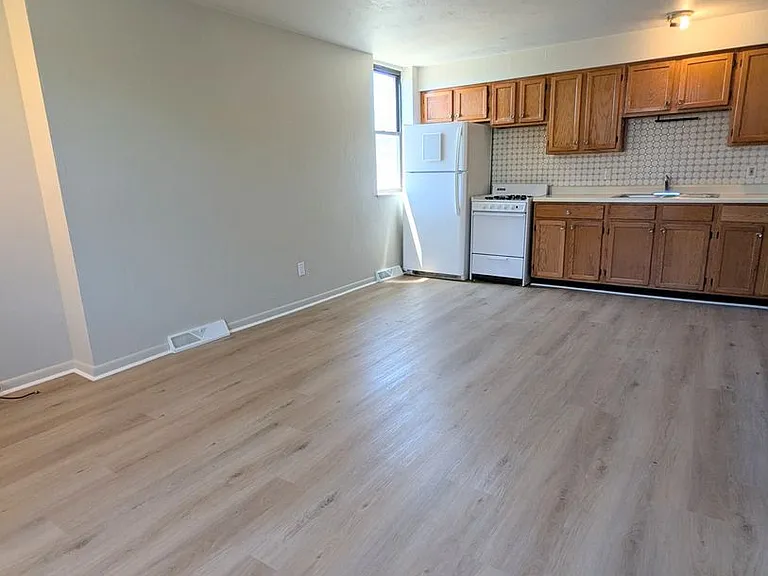 3227 Hardie Way — Photo 3