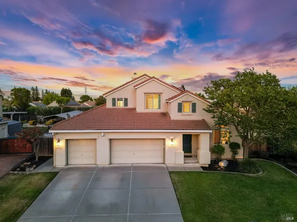 287 Bantry Dr, Vacaville, CA 95688