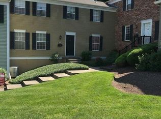 129 Chapel Hill Dr #129, Fairfield, OH 45014