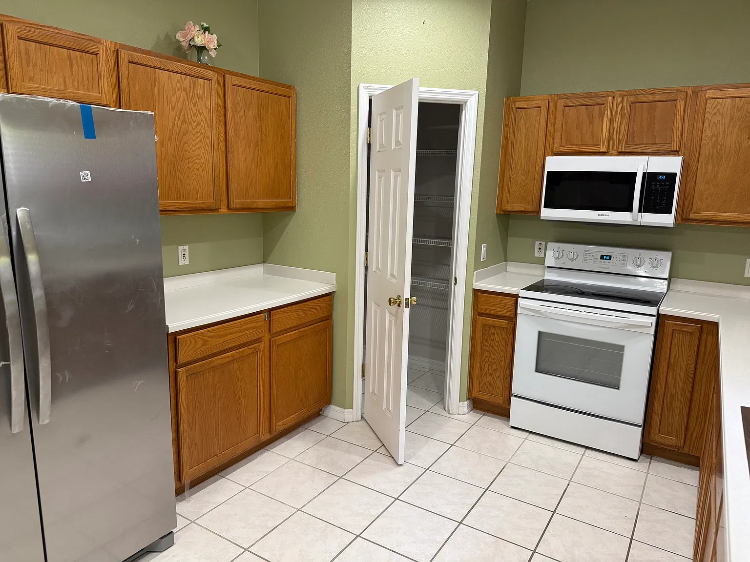 3 bed, 2.5 bath, 1868 sqft, $3,000 — Photo 4