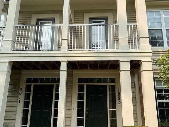 2nd image of 1993 Pinecroft Dr