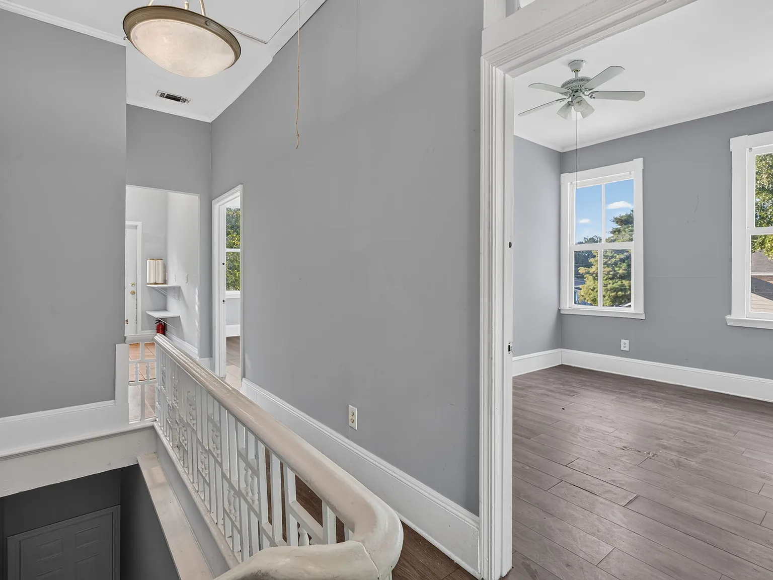 2 bed, 1100 sqft, $1,995 — Photo 2