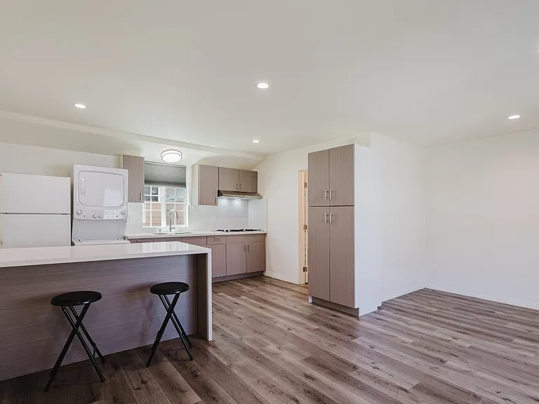 10327 Hillhaven Ave #1/2 — Photo 8
