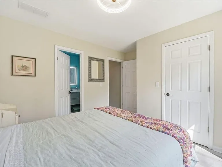 2158 Chartley Pl — Photo 32
