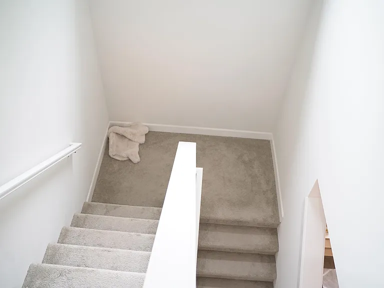 22300 SE 43rd Pl — Photo 28